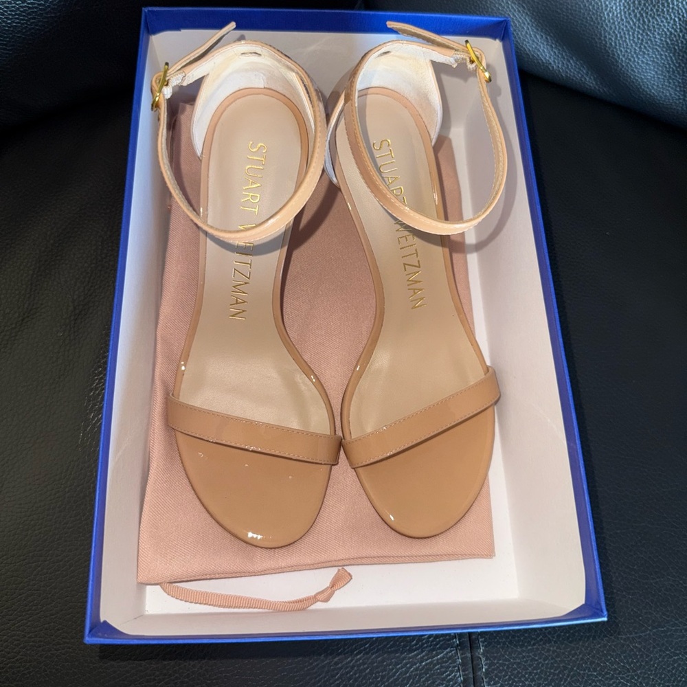 Stuart Weitzman nunakedstraight sandals